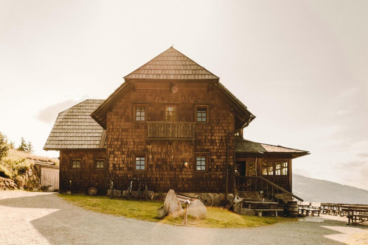 Hotel Alexanderhütte Millstatt am See Exterior foto